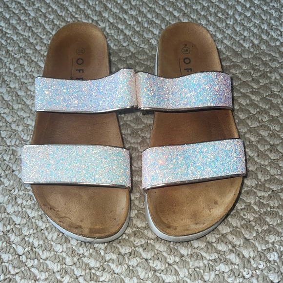 Office Girl Slides - Picture 1 of 4